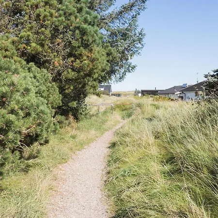 Lovely In With Kitchen